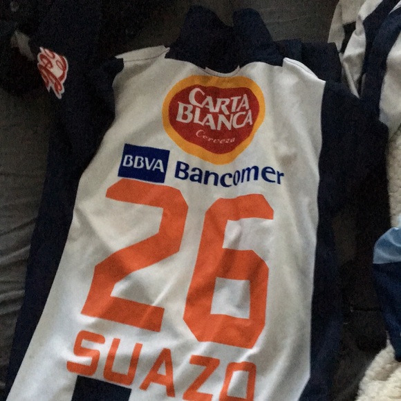 Various different clothes - Picture 7 of 15